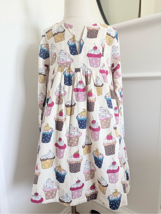 Pink Chicken Other - Pink Chicken Girls 5Y Cupcake Dessert Print Long Sleeve Dress Cream Pink